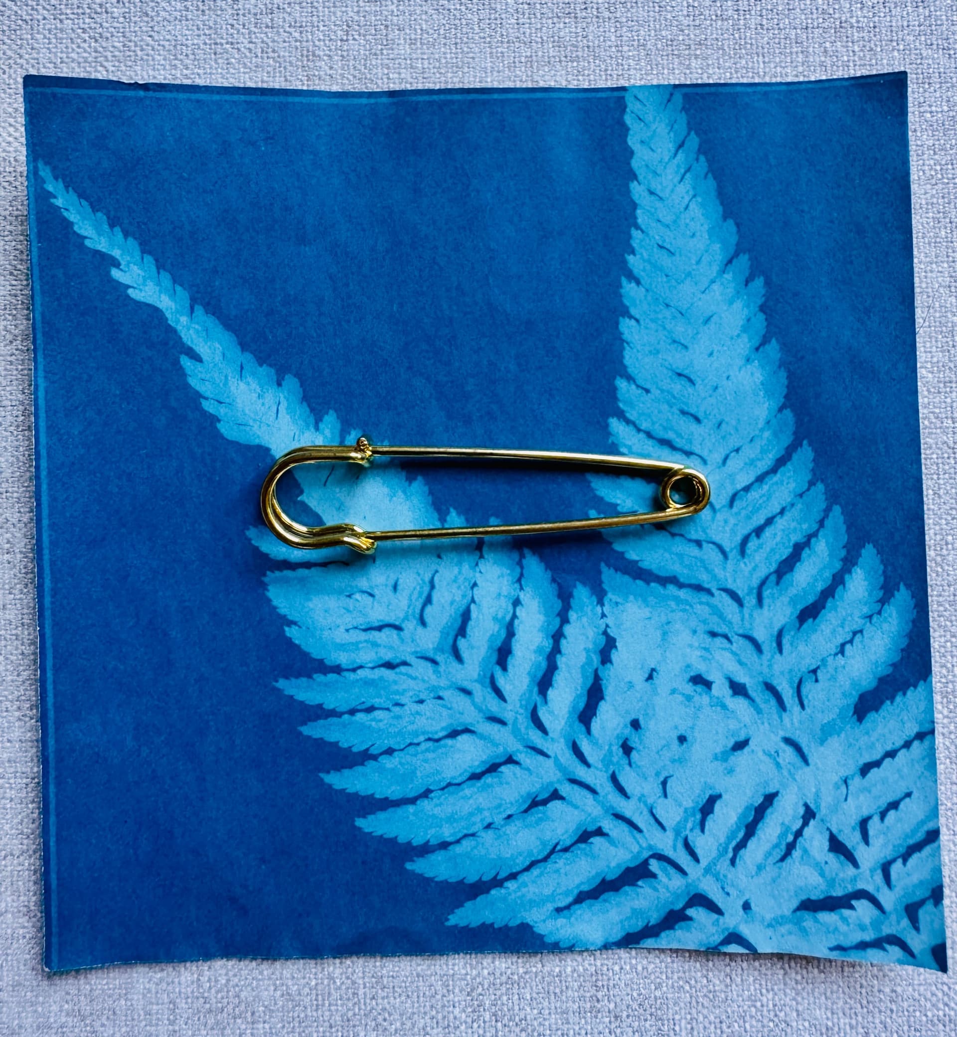 Gold Kilt Pin