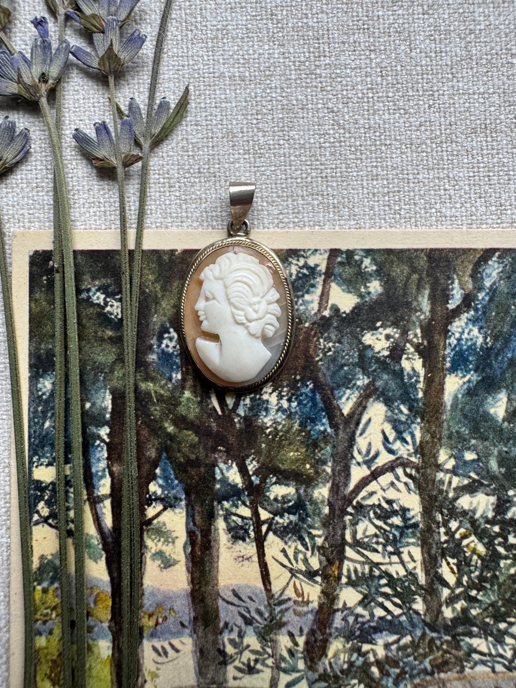 Victorian Oval Framed Cameo Charm